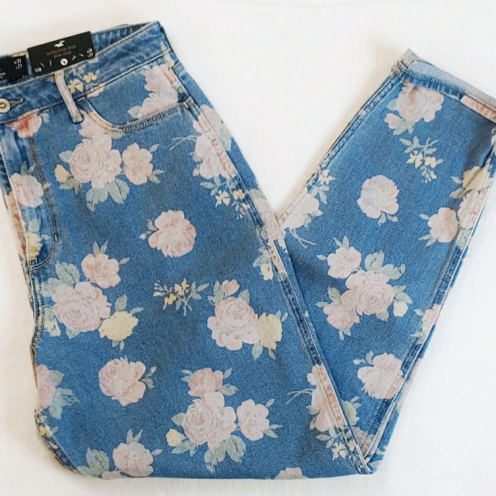 NWT Hollister Floral Print Mom Jeans